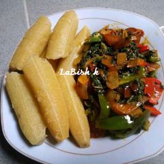 A picture of Ripe Plantain and stir fried veggies.