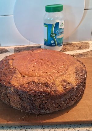 Una foto de Bizcochuelo Marmolado con Dulce de Leche, Coco y Limón con Cocoa