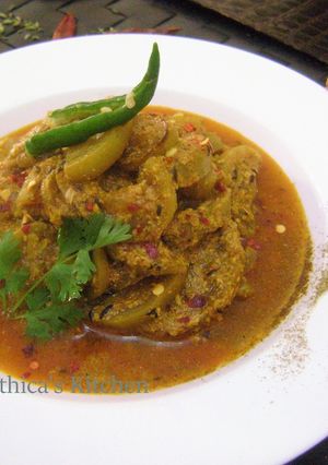 A picture of Lauki Yakhni (Bottlegourd In Yoghurt Gravy - Kashmiri style).