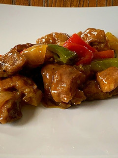 Una foto de Magro de cerdo con verduras al wok