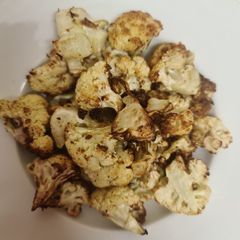 Air fried cauliflower A picture of Air fried cauliflower.