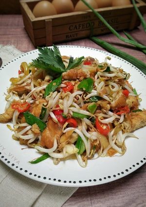 Foto resep DADAR TELUR Cah Toge versi Pedas Gurih
