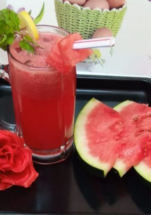A picture of Watermelon margarita 🍉🍉.
