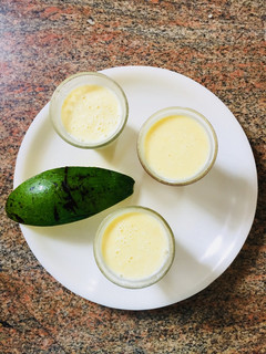 பட்டர்புரூட் பாதாம்மில்க் ஷேக் செய்முறை முக்கிய புகைப்படம்