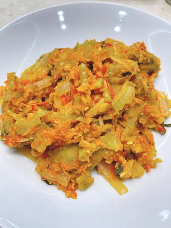 Langkah Mudah untuk Membikin Resep Pare terong tumis cabe Vegan yang Lezat Anti Ribet, Mantap