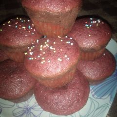 A picture of Red velvet cupcakes.