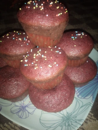 Simple Way Make Recipe Red velvet cupcakes that is  Makes Drooling, Delicious}