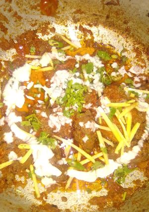 A picture of Seekh kabab handi.