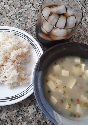 Una foto de Mote de ñame y queso