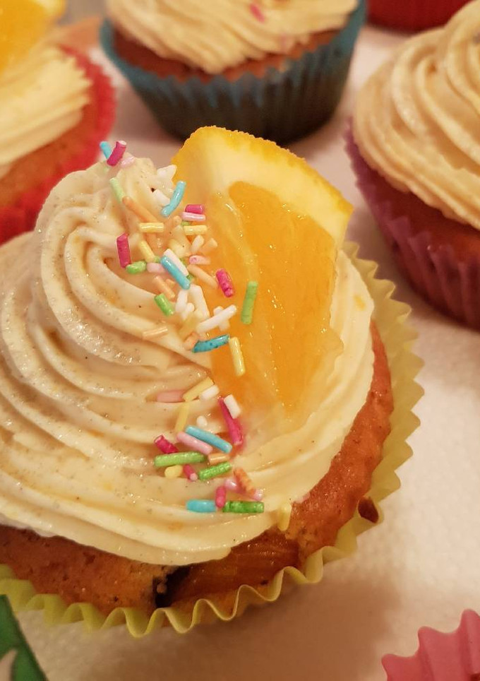 Szilvás, fahéjas cupcake recept fotója