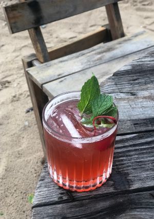 รูปของ Cherry bourbon smash