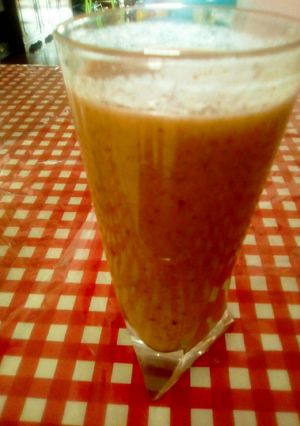 Una foto de Empezando el año con detox de leche de coco, durazno...👏👏👌👌
