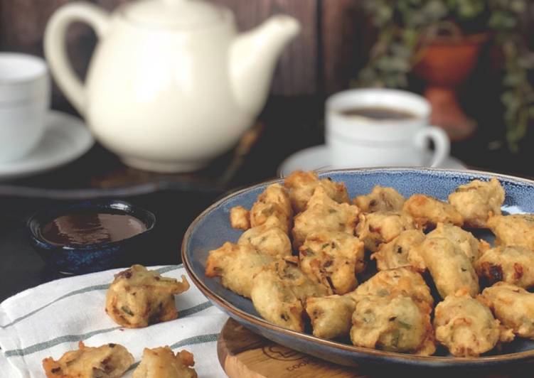 Cucur Ikan Selayang