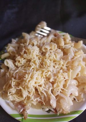 A picture of Mayo cheese macroni.
