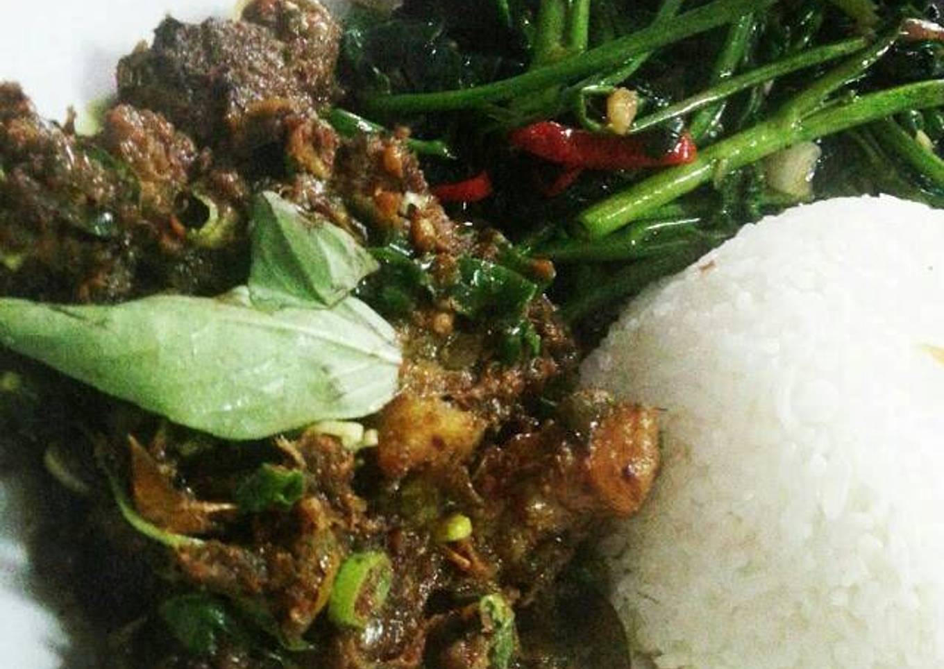 Babi Rica (Woku)