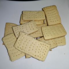 A picture of Shortcake/cookies.