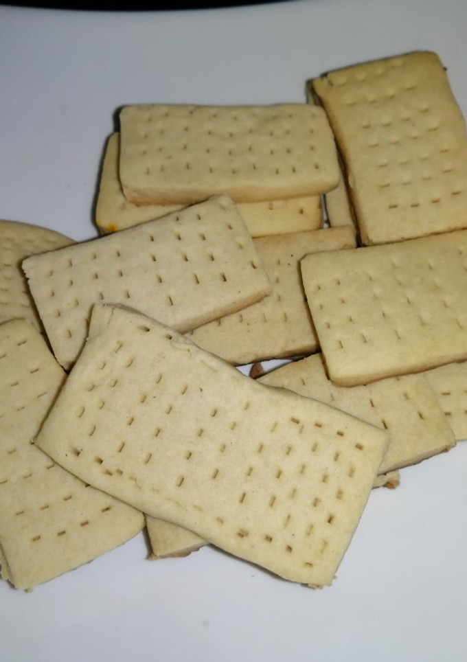 A picture of Shortcake/cookies.
