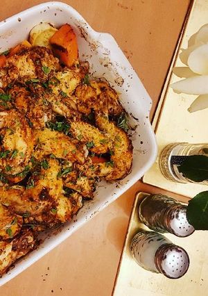 A picture of Herb n' spice Chicken Wings.