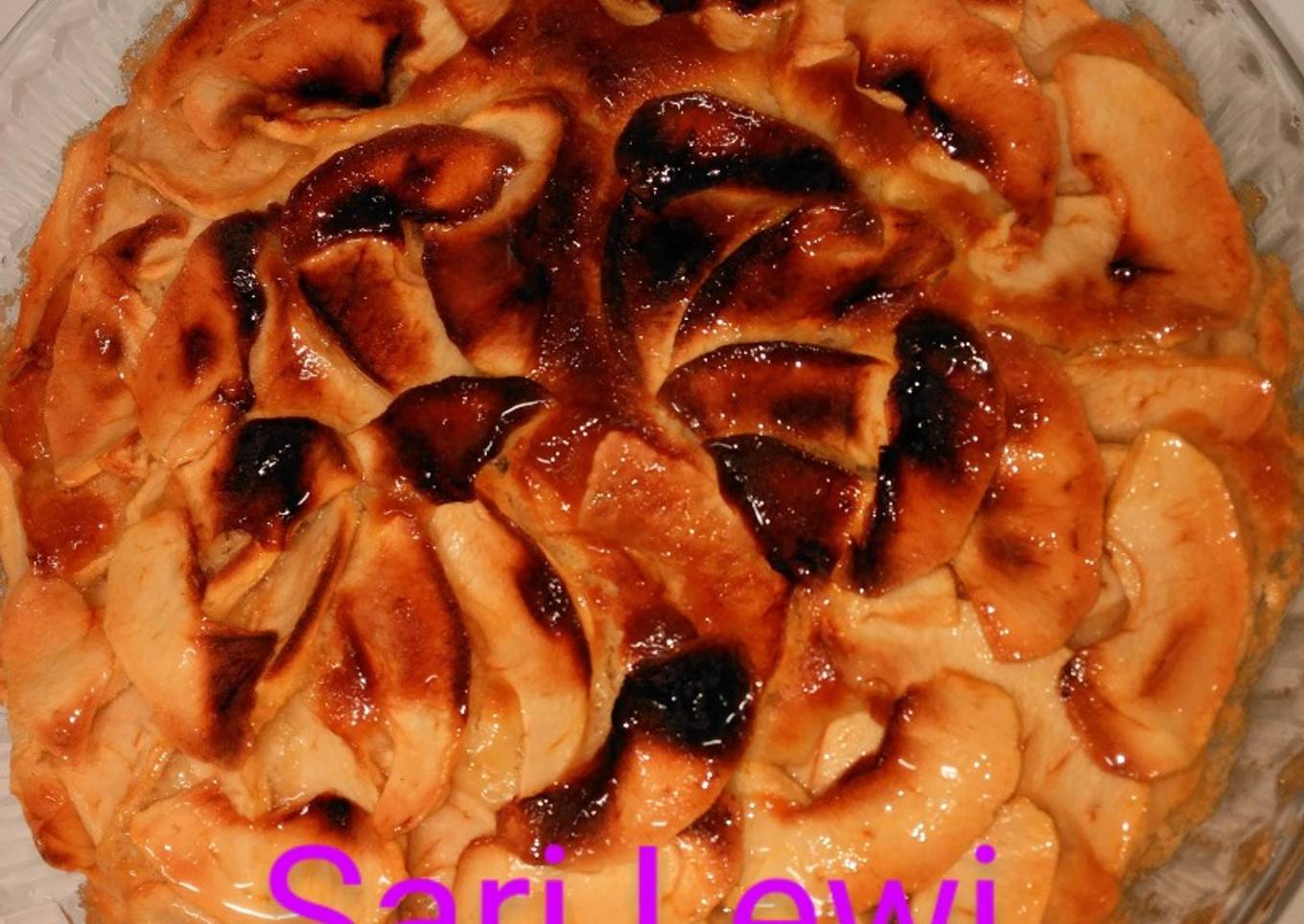 Bizcocho riquísimo de manzana y yogur en microondas (8 ingredientes)