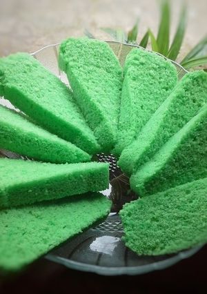 Foto resep Bolu pandan kukus irit 2 telur