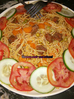 A picture of Stir fry spaghetti.