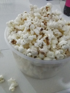 A picture of Home Made Pop Corn.