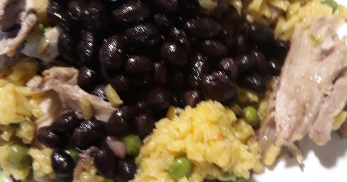 Black Beans Yellow Rice and Chicken Recipe by skunkmonkey101 Cookpad