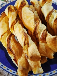 Φωτογραφία της συνταγής Μπαστούνια σφολιάτας με προσούτο και τυρί κρέμα