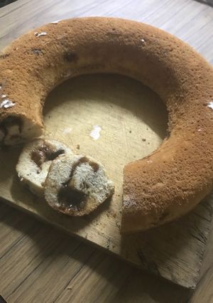 Una foto de Bizcocho / budín con dulce de leche y chocolate