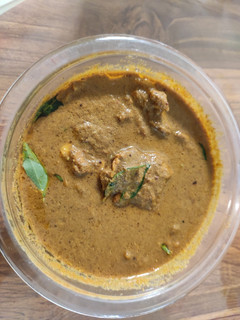 முட்டை மசாலா குழம்பு (muttai masala kulambu recipe in tamil) செய்முறை முக்கிய புகைப்படம்