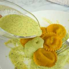 Una foto de Salsa ligera de calabacín para pasta