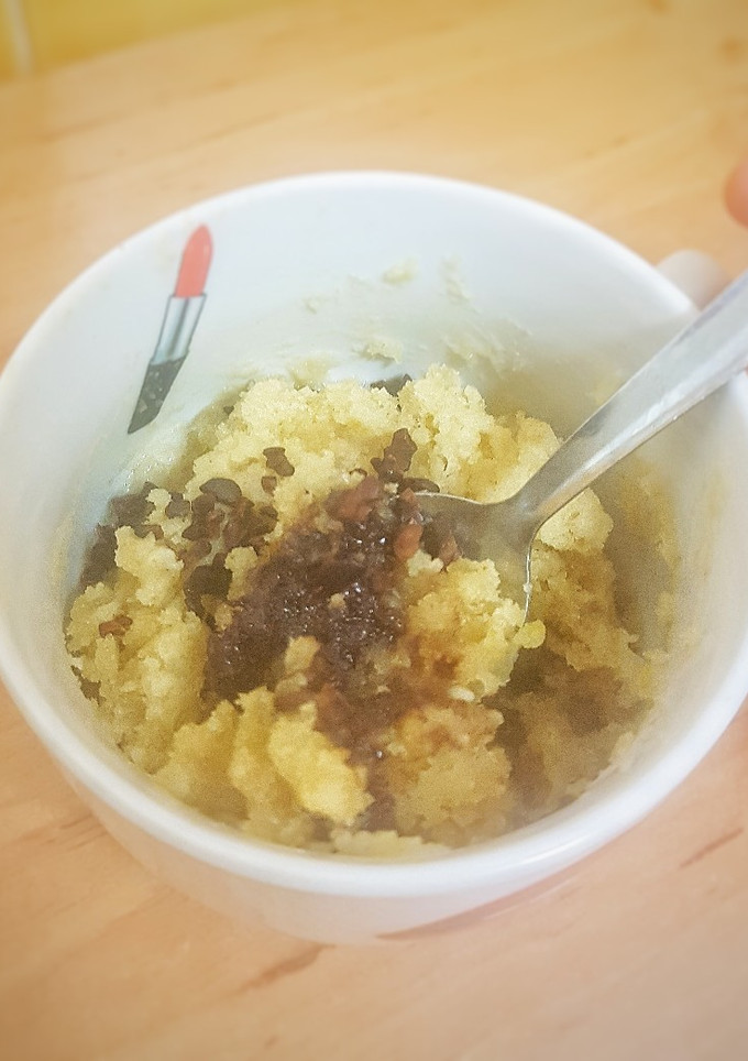 Una foto de Mug cake de naranja y chocolate