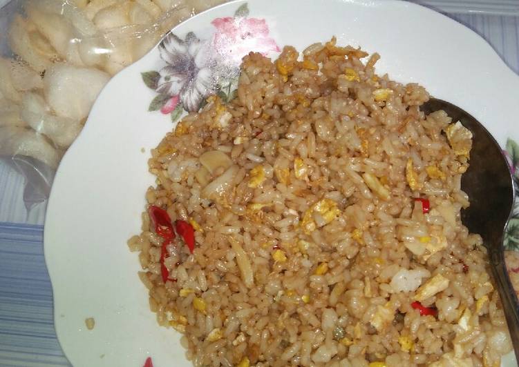 5Resep: Nasi Goreng Darurat yang Lezat