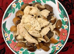 Hình của món Nấm xào ức gà.