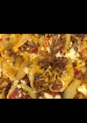 A picture of Mexican Stuffed Shells.