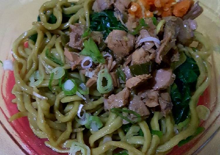 Mie Hijau