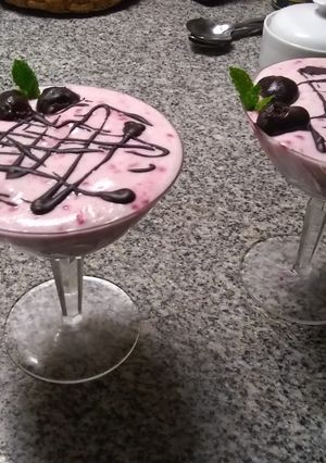 Una foto de Mousse de frambuesas o frutillas