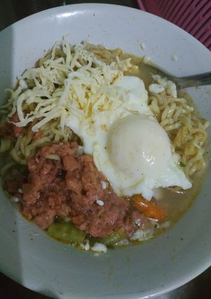 Foto resep Internet Keju (Indomie,telur,kornet)