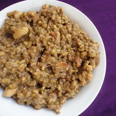 A picture of Moong Dal and Peanuts.