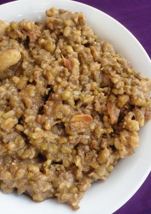 A picture of Moong Dal and Peanuts.