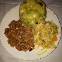 A picture of Mokimo,Soy minced chunks served with salad.