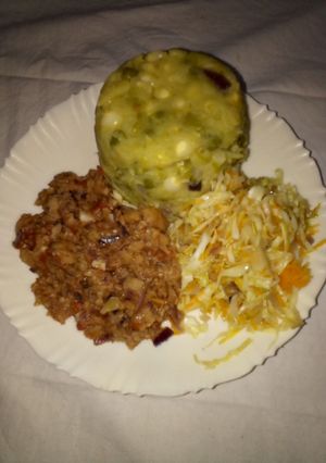 A picture of Mokimo,Soy minced chunks served with salad.