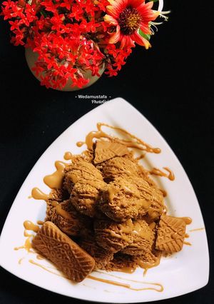 صورة لوصفة كرات اللوتس اللذيذه