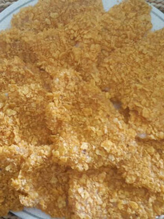 Una foto de Pechuga de pollo con doritos