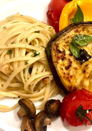 Une photo de Légumes d’été grillés avec pâte à l’ail