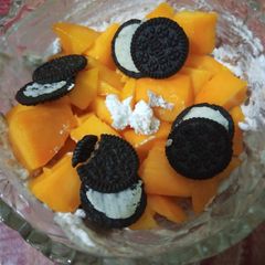 A picture of Creamy Mango Dessert.