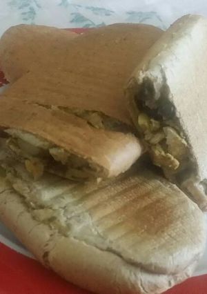 صورة لوصفة سندويش دجاج بالذرة والزيتون