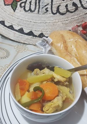 A picture of Simple chicken and veg soup.