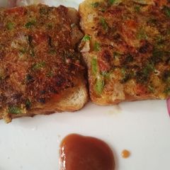 A picture of Bread pizza.