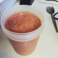 A picture of Breakfast: fruit medely + oats smoothie.